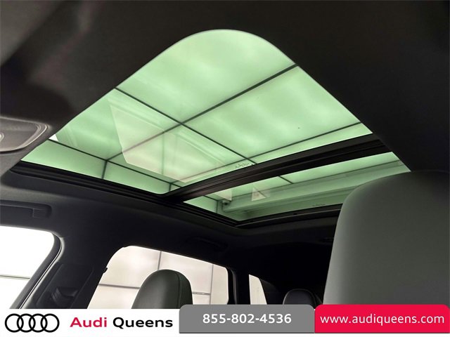 Used 2023 Audi e-tron S Prestige w/ Prestige Package image 23