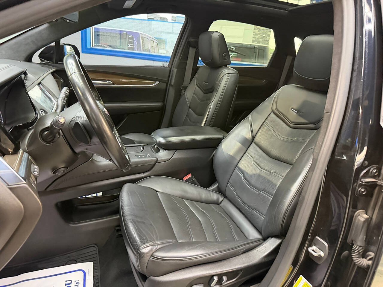 Used 2019 Cadillac XT5 Platinum AWD/4WD image 13