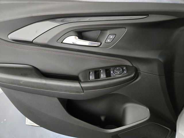 Used 2023 Chevrolet TrailBlazer RS w/ Convenience Package image 27