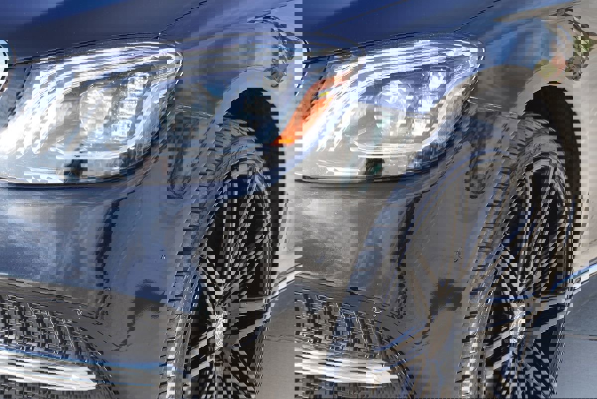 Used 2019 Mercedes-Benz S 450 Sedan w/ Premium Package image 2