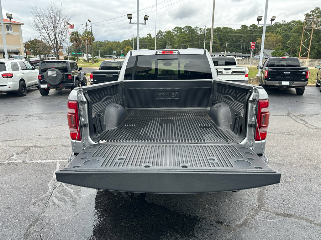 Used 2019 RAM 1500 Laramie image 25