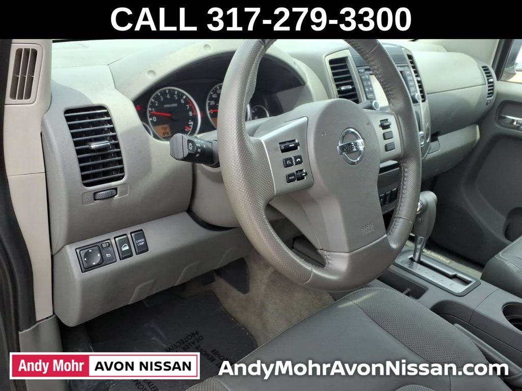 Used 2013 Nissan Frontier SL w/ Moonroof Pkg AWD/4WD image 18