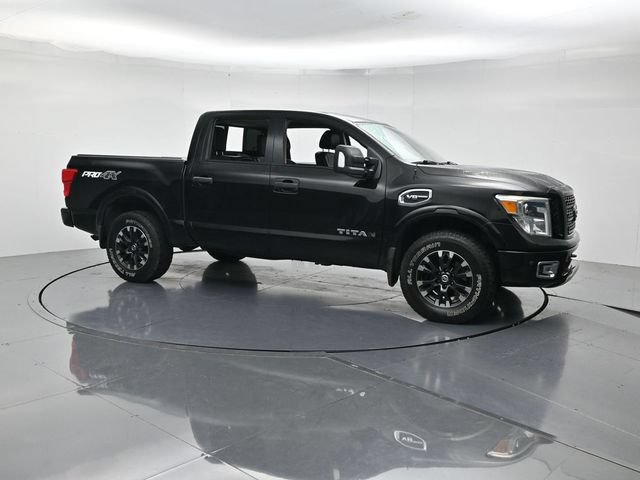 Used 2017 Nissan Titan PRO-4X w/ Pro-4x Convenience Package AWD/4WD image 3
