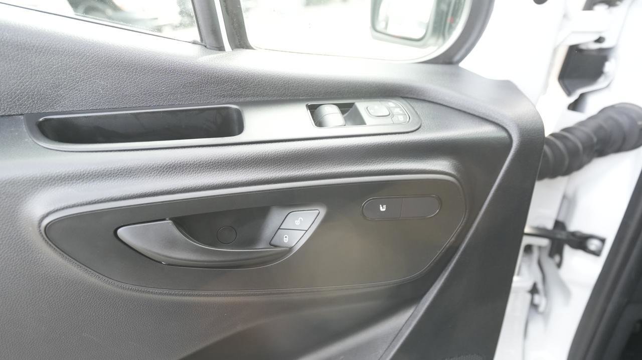 Used 2025 Mercedes-Benz Sprinter 2500 image 17