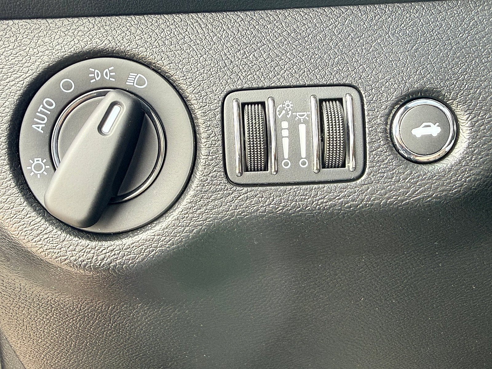 Used 2021 Dodge Challenger SRT Hellcat w/ Plus Package image 31