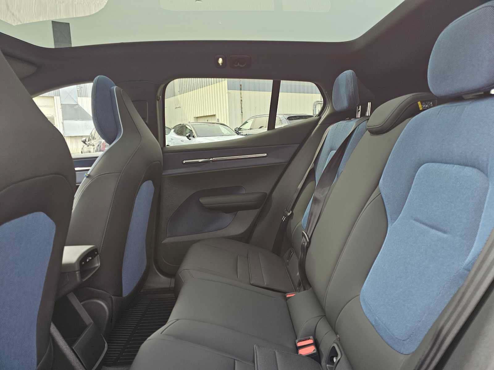 New 2026 Volvo EX30 Cross Country Ultra w/ Protection Package Premier AWD/4WD image 18