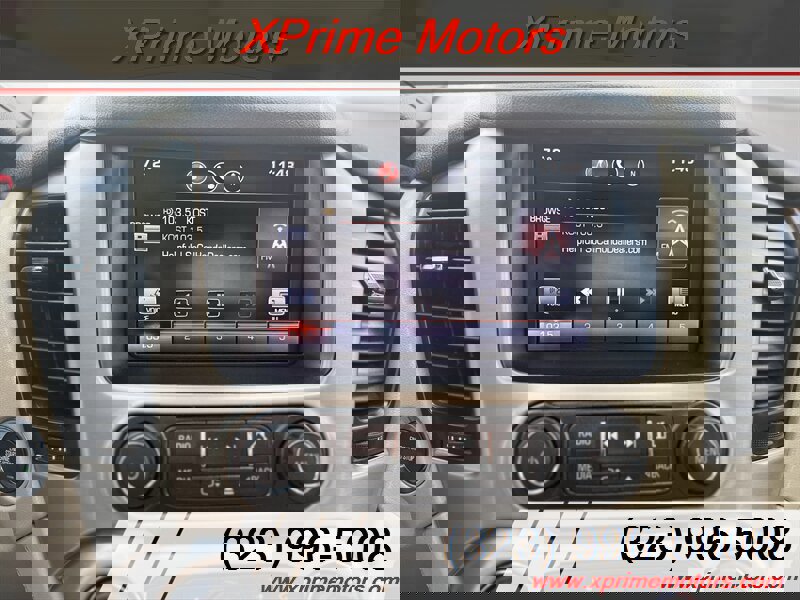 Used 2015 GMC Yukon Denali w/ Premium Package image 28