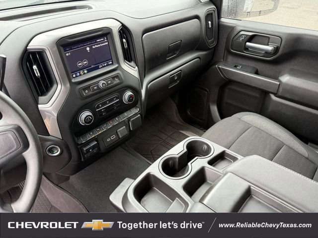 Used 2025 Chevrolet Silverado 2500 Custom w/ Custom Value Package image 19