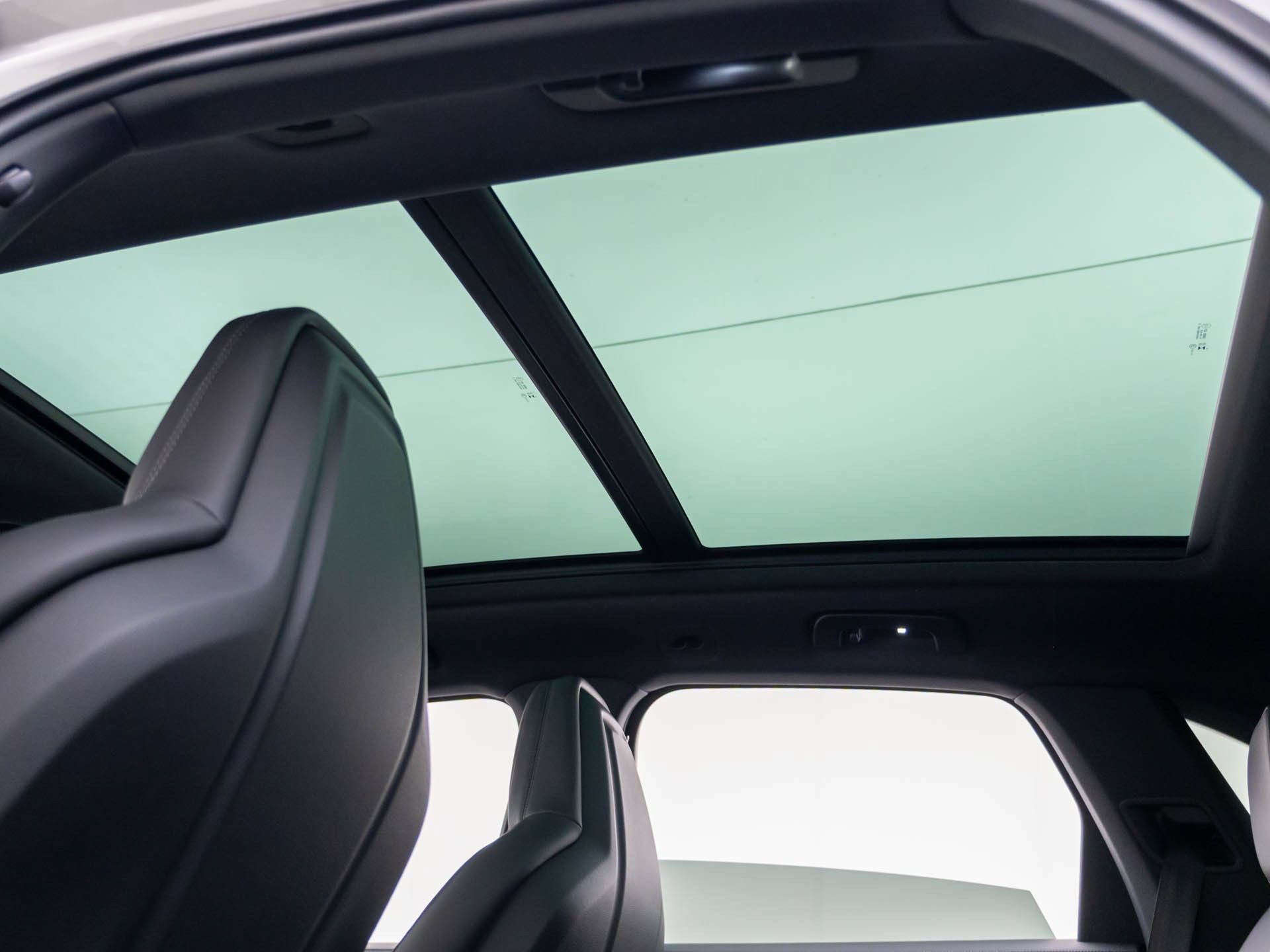 New 2026 Porsche Cayenne AWD/4WD image 17