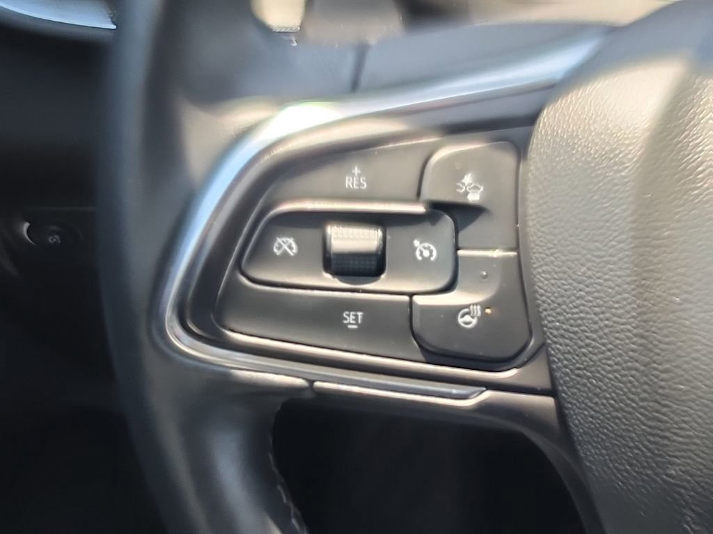 Used 2021 Buick Envision Essence w/ Technology Package I FWD image 25