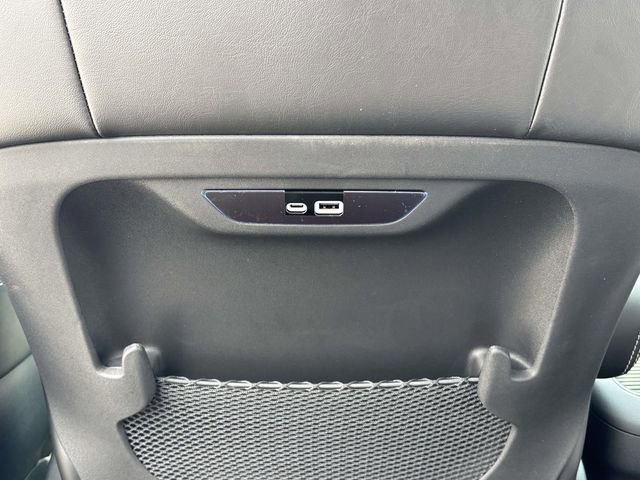 New 2027 Chrysler Pacifica Limited FWD image 9
