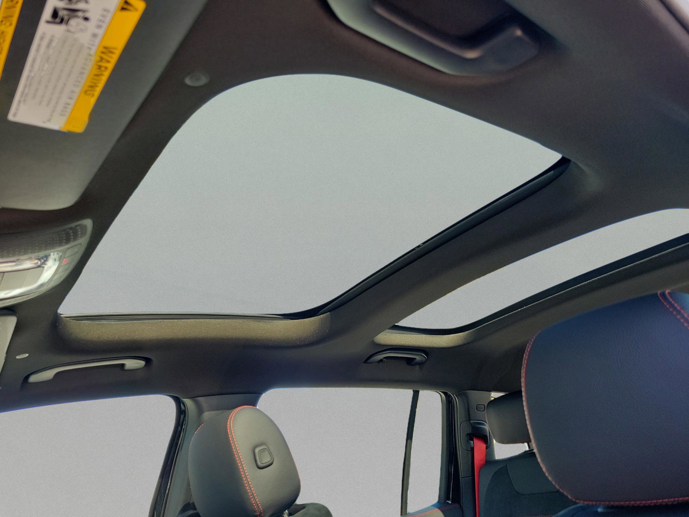 New 2026 Mercedes-Benz GLB 35 AMG 4MATIC image 28