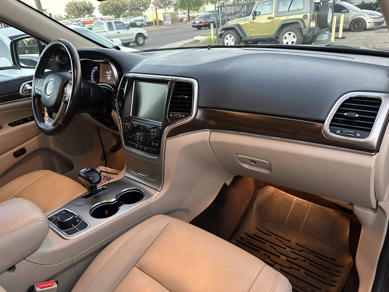 Used 2015 Jeep Grand Cherokee Limited AWD/4WD image 12