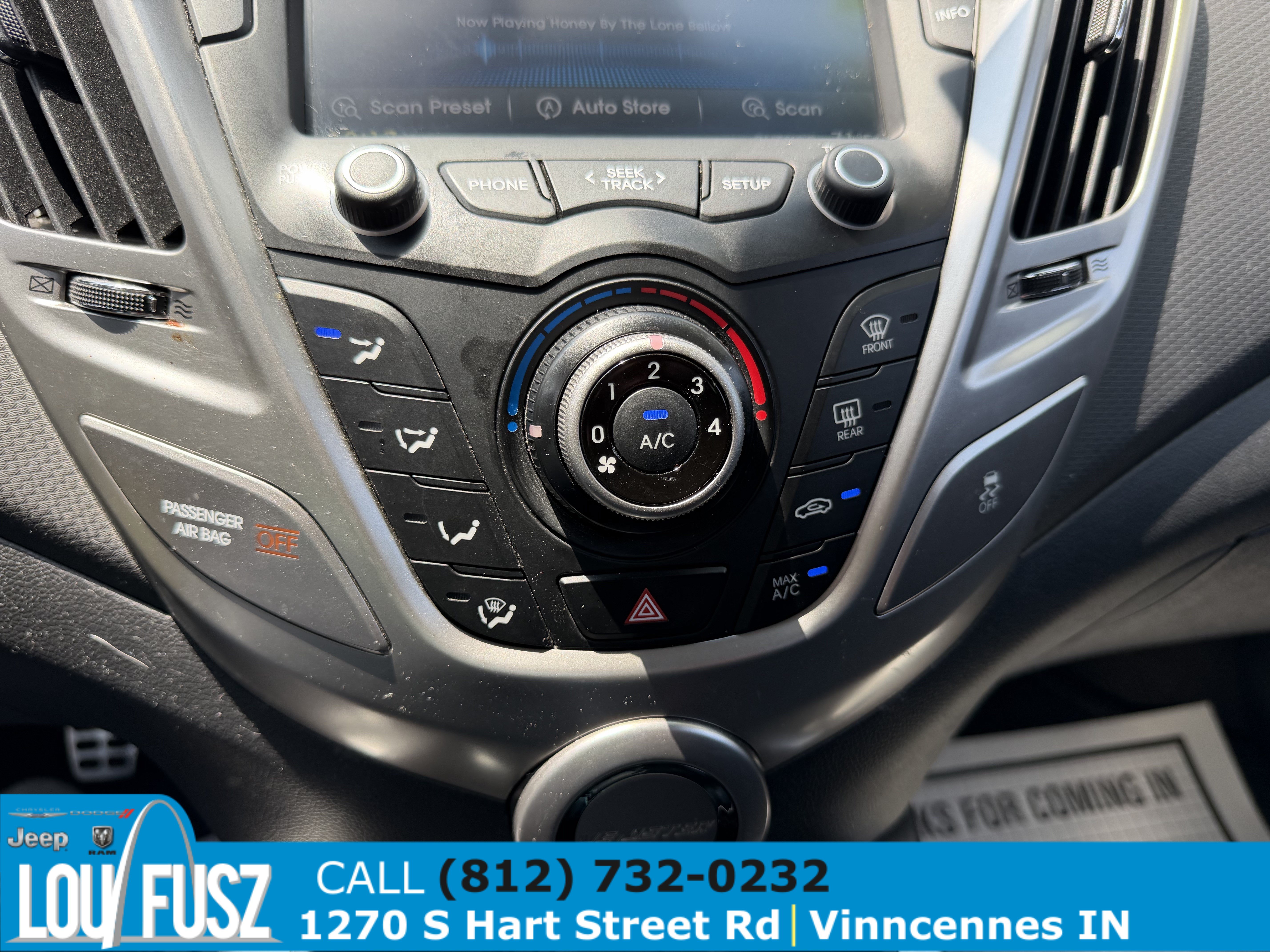 Used 2013 Hyundai Veloster FWD image 22
