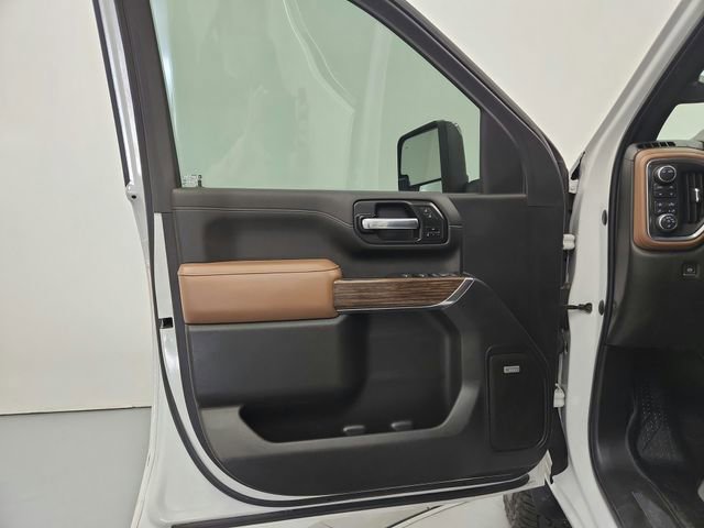 Used 2022 Chevrolet Silverado 2500 High Country w/ Technology Package image 45