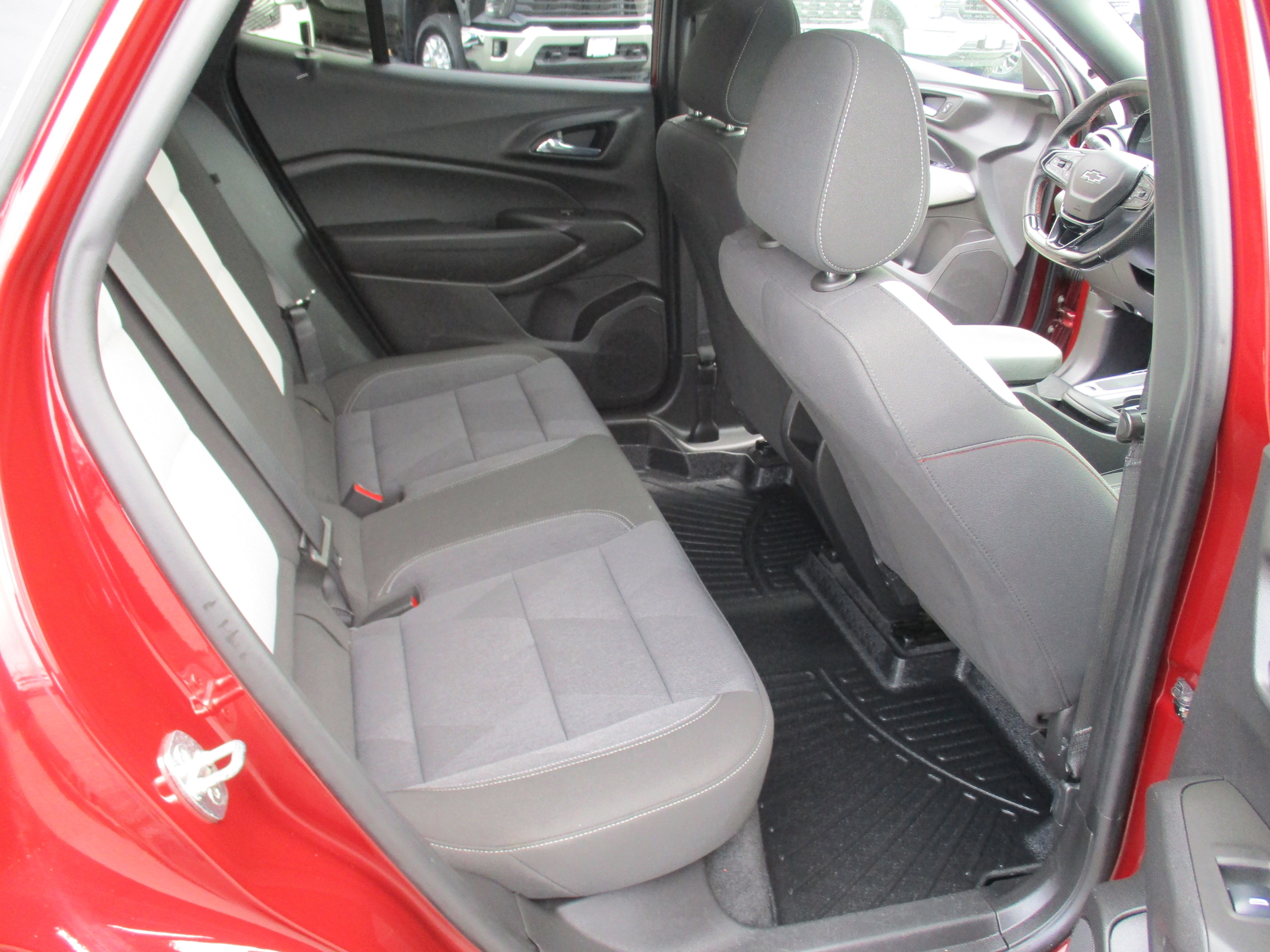 Certified 2024 Chevrolet Trax RS image 14