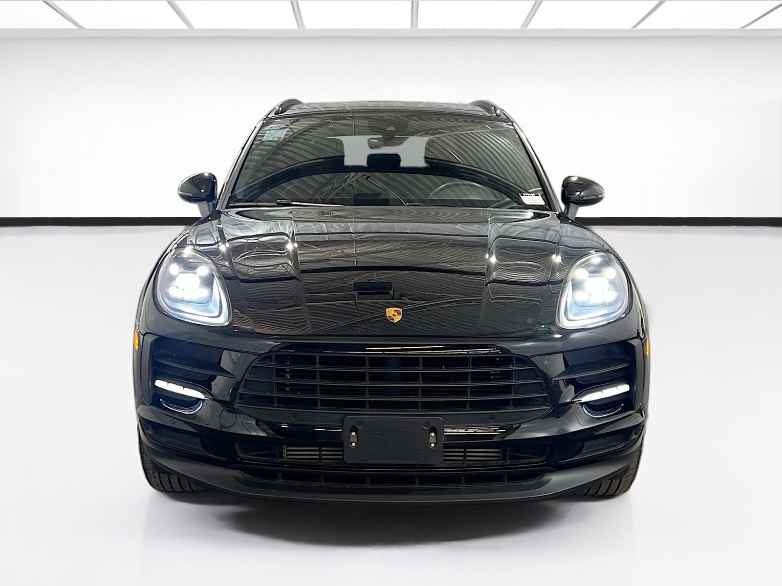 Used 2021 Porsche Macan image 2