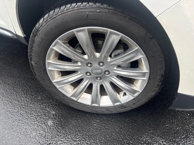 Used 2014 Lincoln MKX FWD w/ Equipment Group 102A image 4