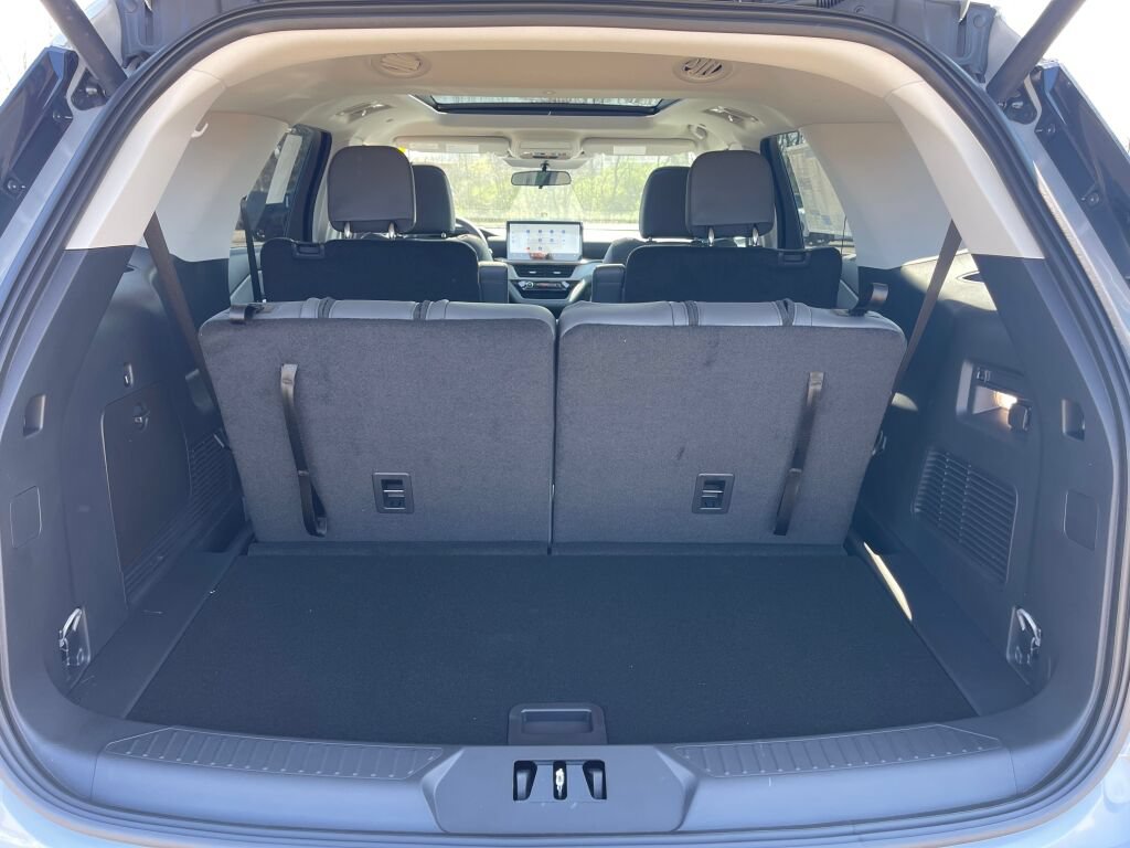 New 2026 Ford Explorer Active w/ Active Comfort Package AWD/4WD image 24