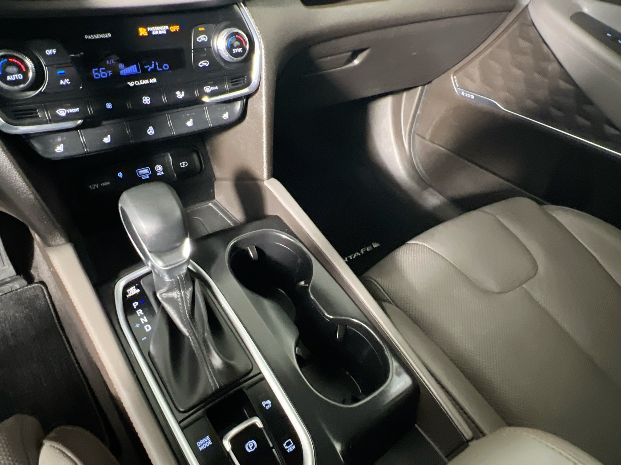 Used 2020 Hyundai Santa Fe Limited FWD image 25