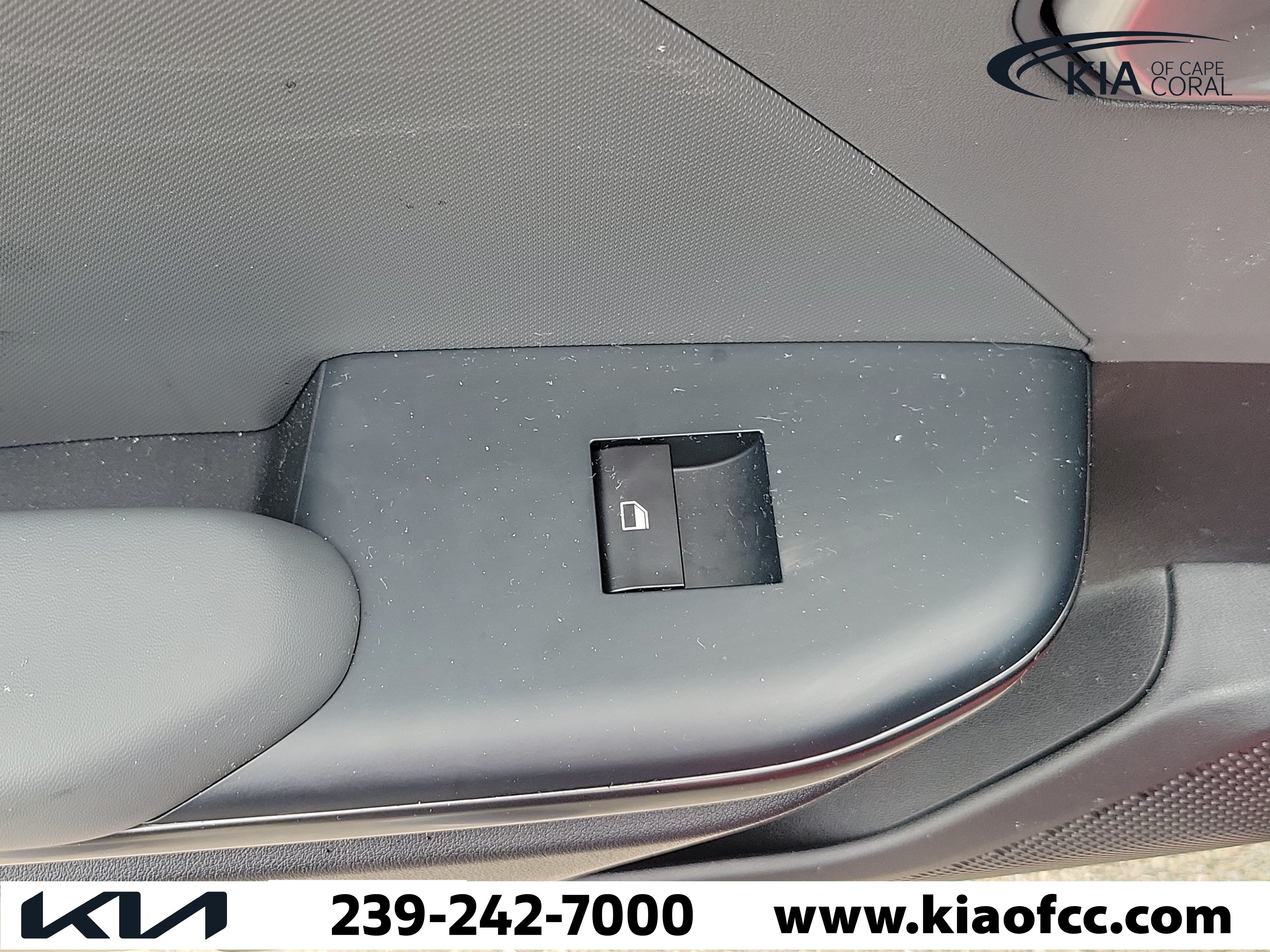 Certified 2025 Kia K4 FWD image 15