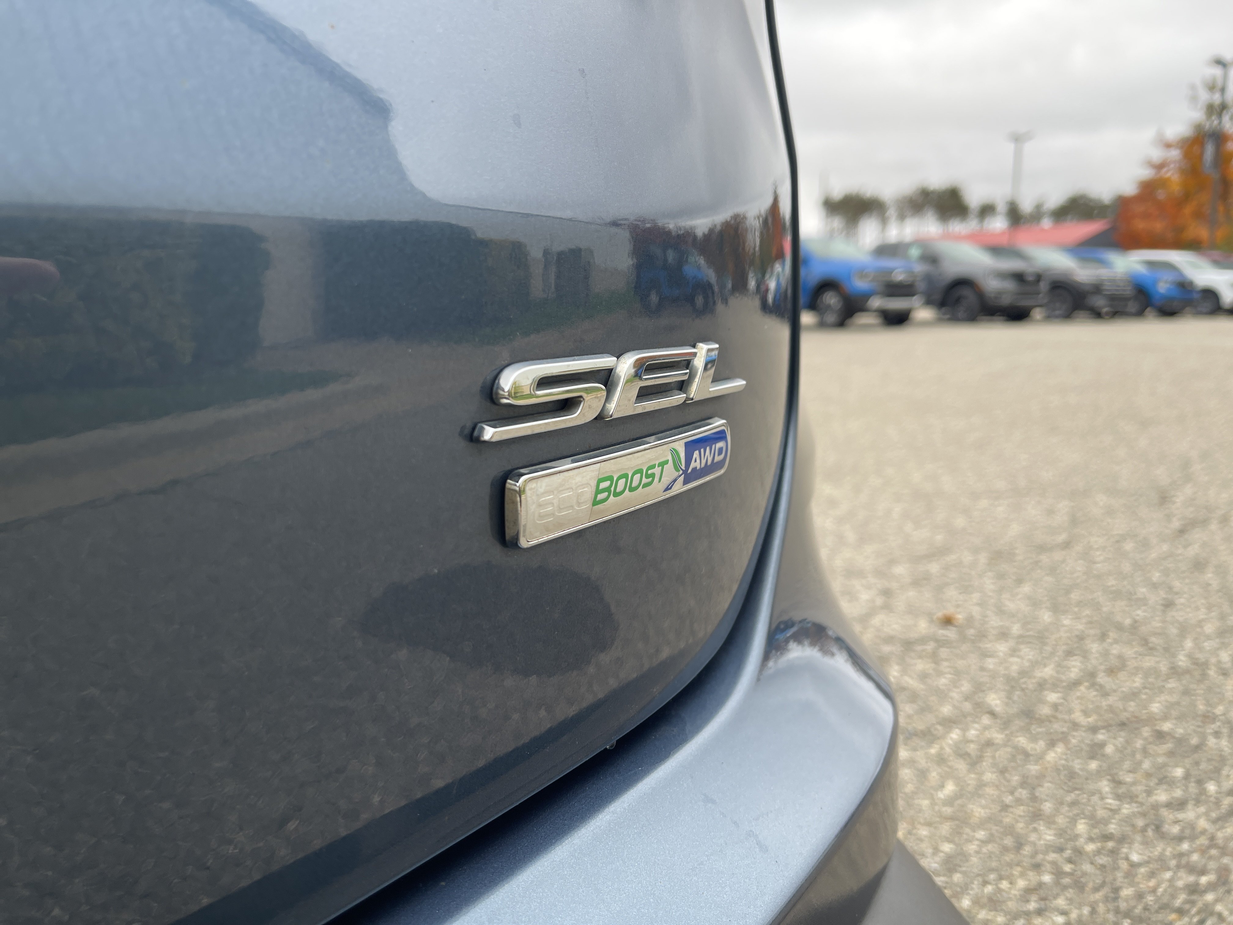 Used 2019 Ford Edge SEL w/ Equipment Group 201A AWD/4WD image 25