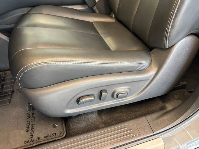 Certified 2024 Nissan Murano SV w/ SV Midnight Edition Package AWD/4WD image 15