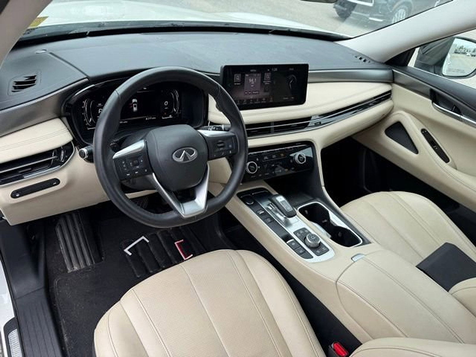 Certified 2023 INFINITI QX60 Luxe w/ Cargo Package AWD/4WD image 12