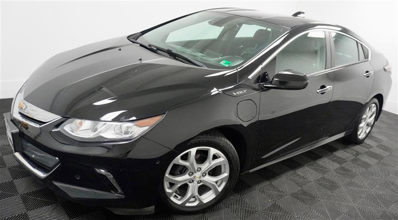 Used 2017 Chevrolet Volt Premier w/ Driver Confidence II Package FWD image 2
