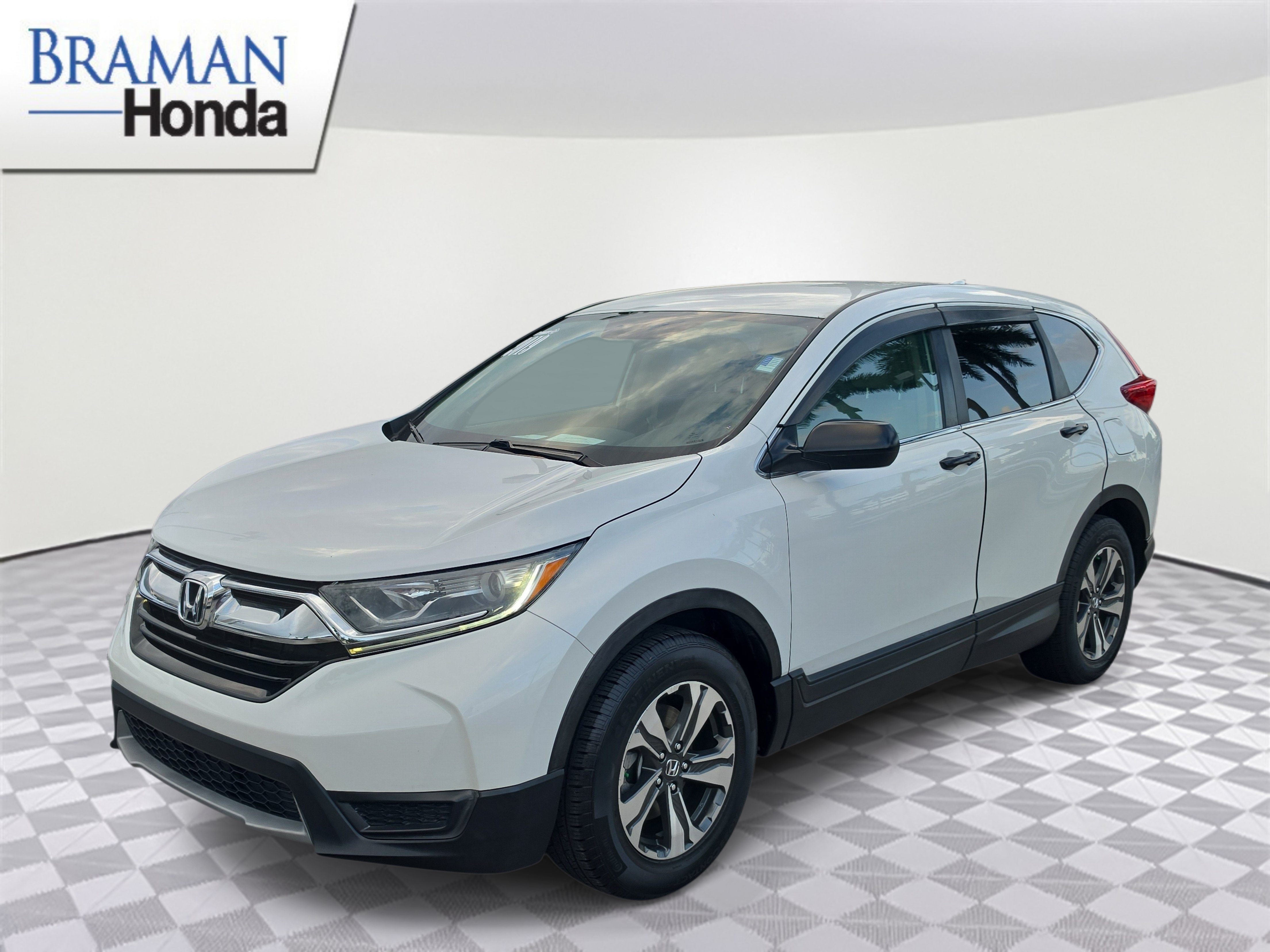 Used 2019 Honda CR-V LX image 2