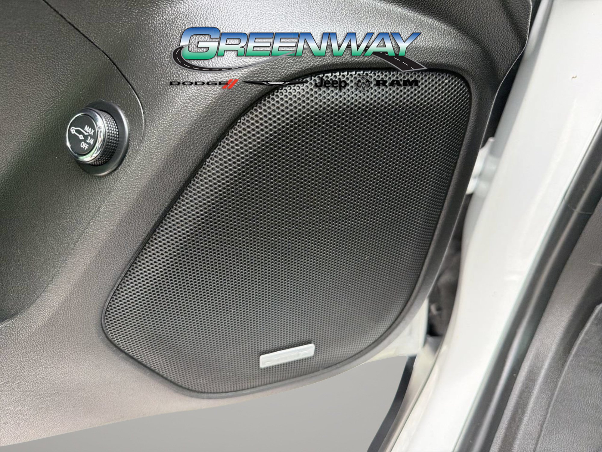 Used 2019 GMC Acadia SLT w/ LPO, Floor Liner Package FWD image 17
