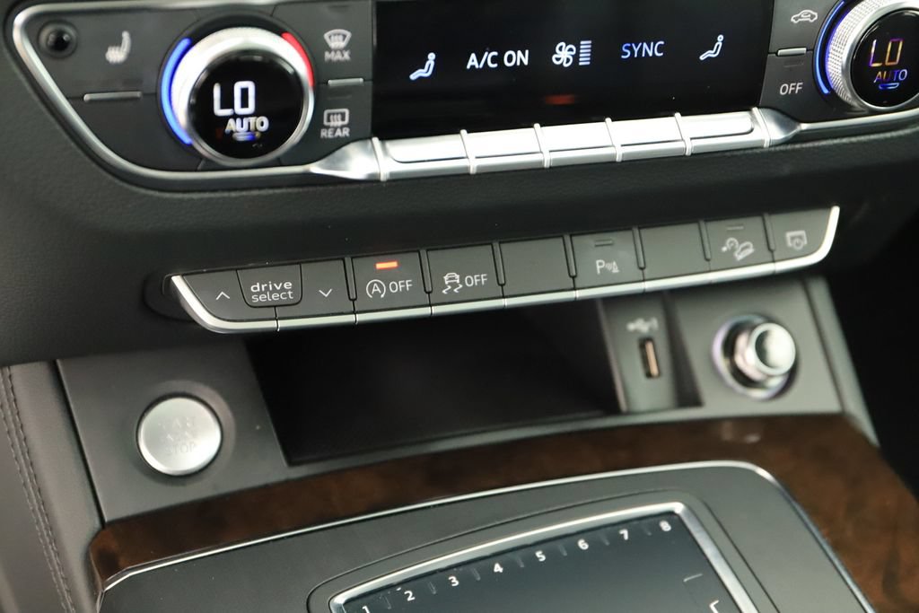 Used 2019 Audi Q5 Prestige AWD/4WD image 29