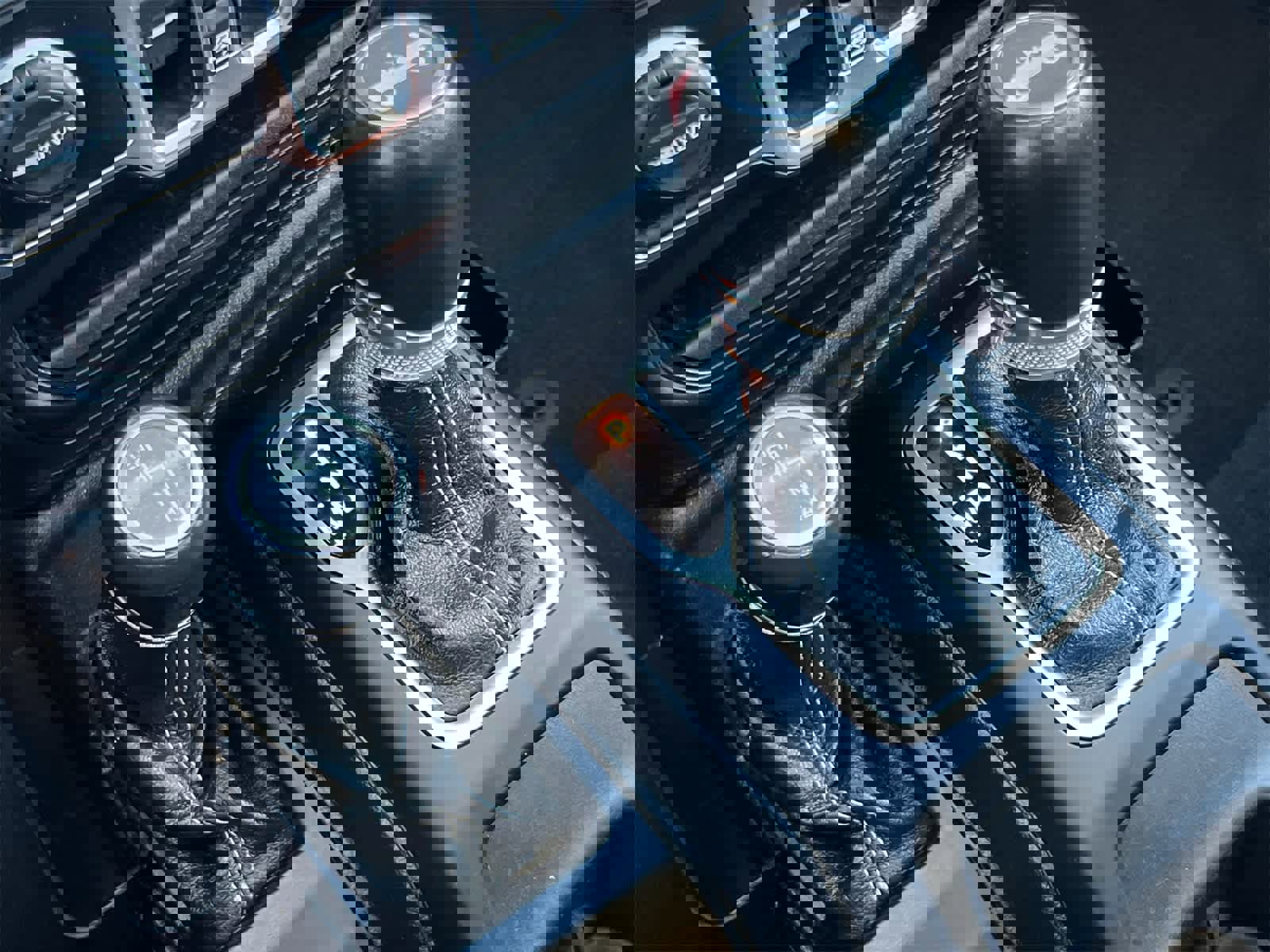 Used 2020 Jeep Wrangler Unlimited Sahara image 32