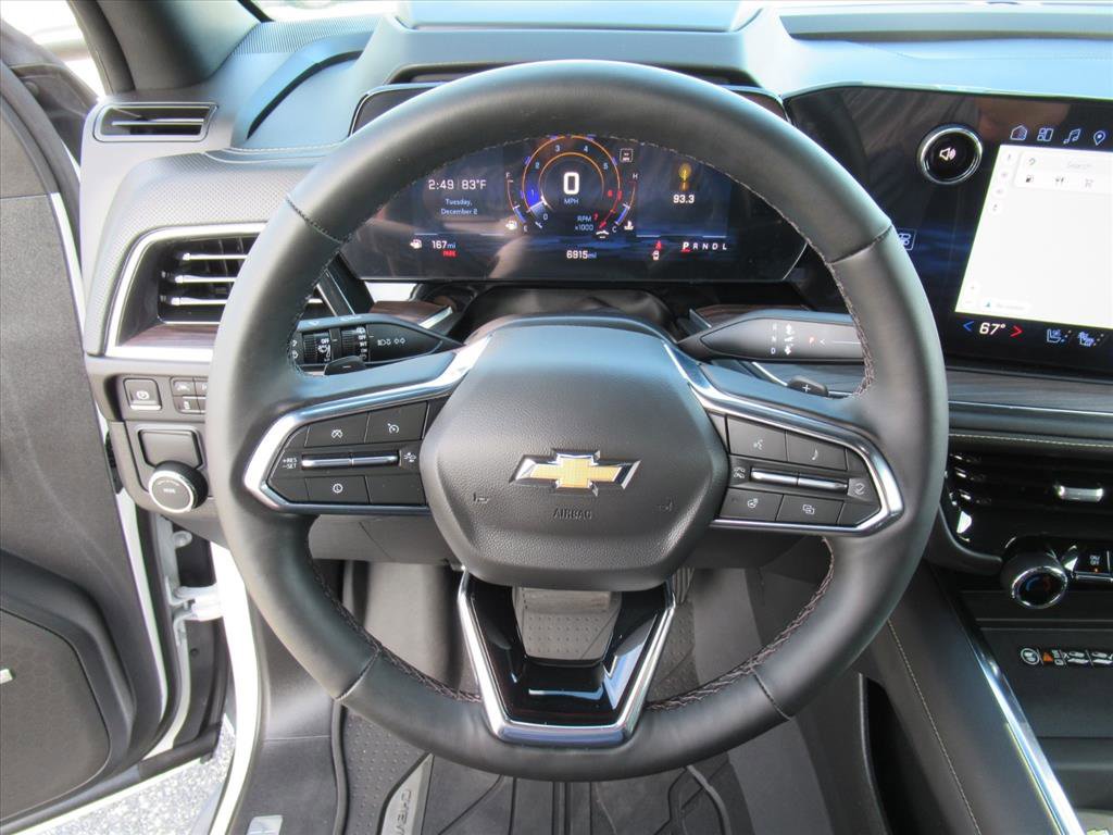 Used 2025 Chevrolet Suburban Premier image 17