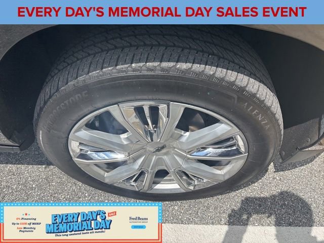 Used 2021 Chevrolet Suburban High Country AWD/4WD image 2