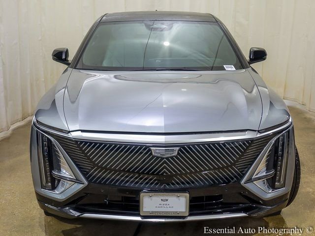 New 2025 Cadillac Lyriq Luxury w/ LPO, Floor Liner Package image 4