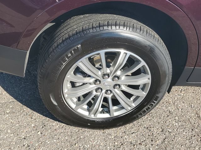 Certified 2018 Cadillac XT5 Luxury w/ Driver Awareness Package FWD image 5