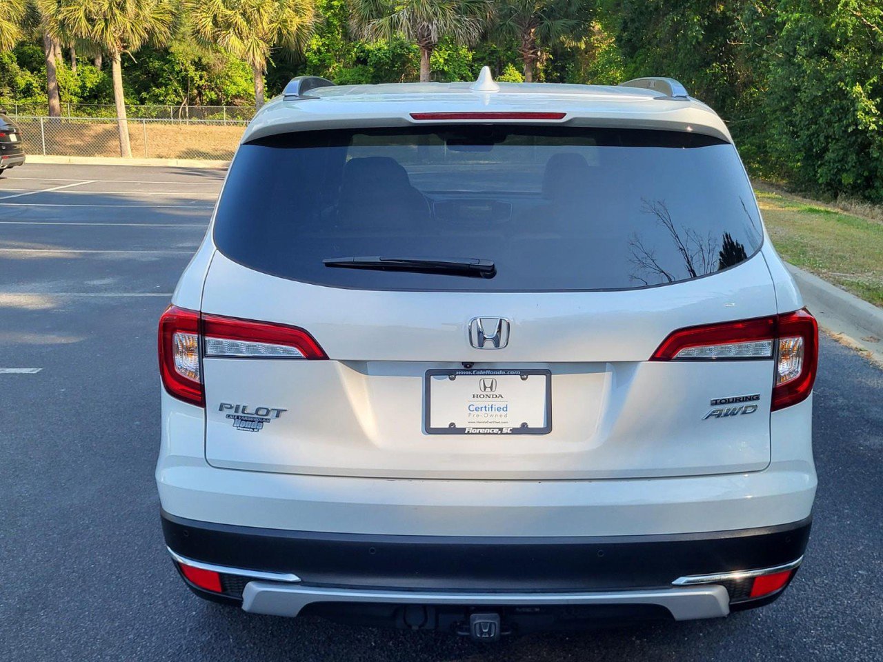 Used 2022 Honda Pilot Touring image 4