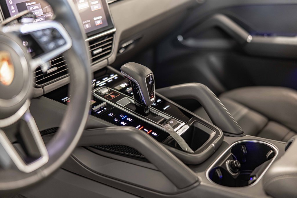 Used 2021 Porsche Cayenne GTS image 23