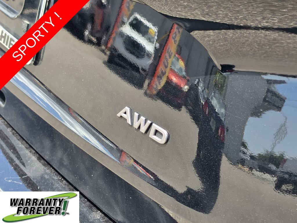 Used 2024 Nissan Rogue S AWD/4WD image 7