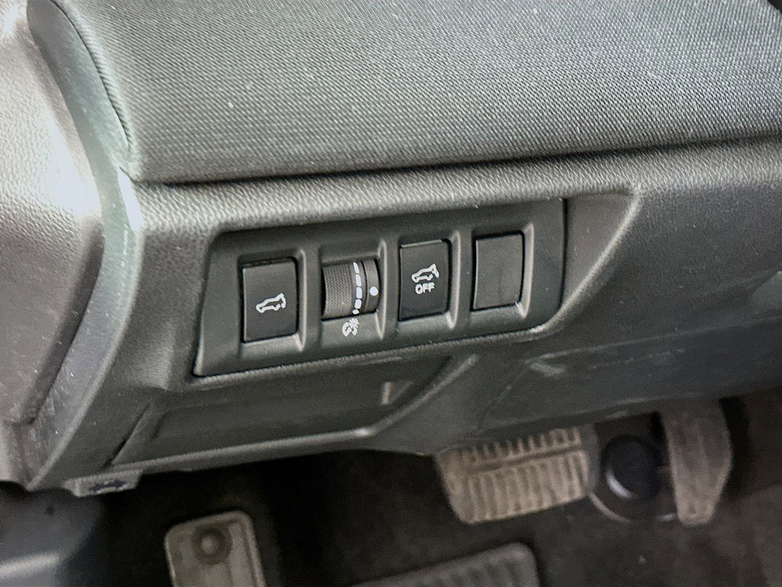 Used 2020 Subaru Outback Premium AWD/4WD image 12