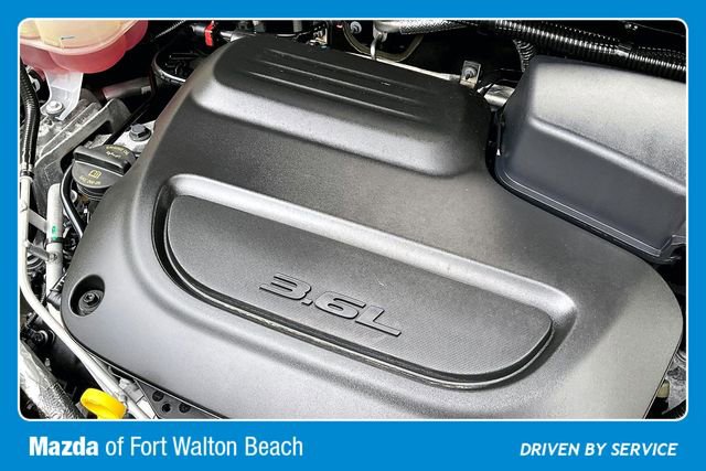 Used 2025 Chrysler Pacifica Limited image 31