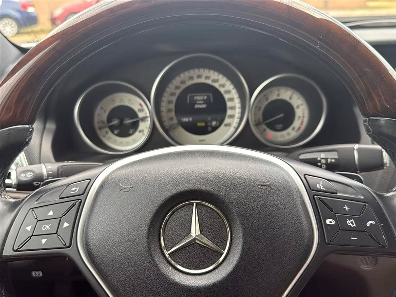 Used 2014 Mercedes-Benz E 550 Cabriolet image 28