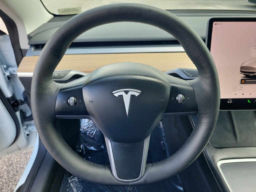 Used 2023 Tesla Model 3 Standard Range RWD image 18