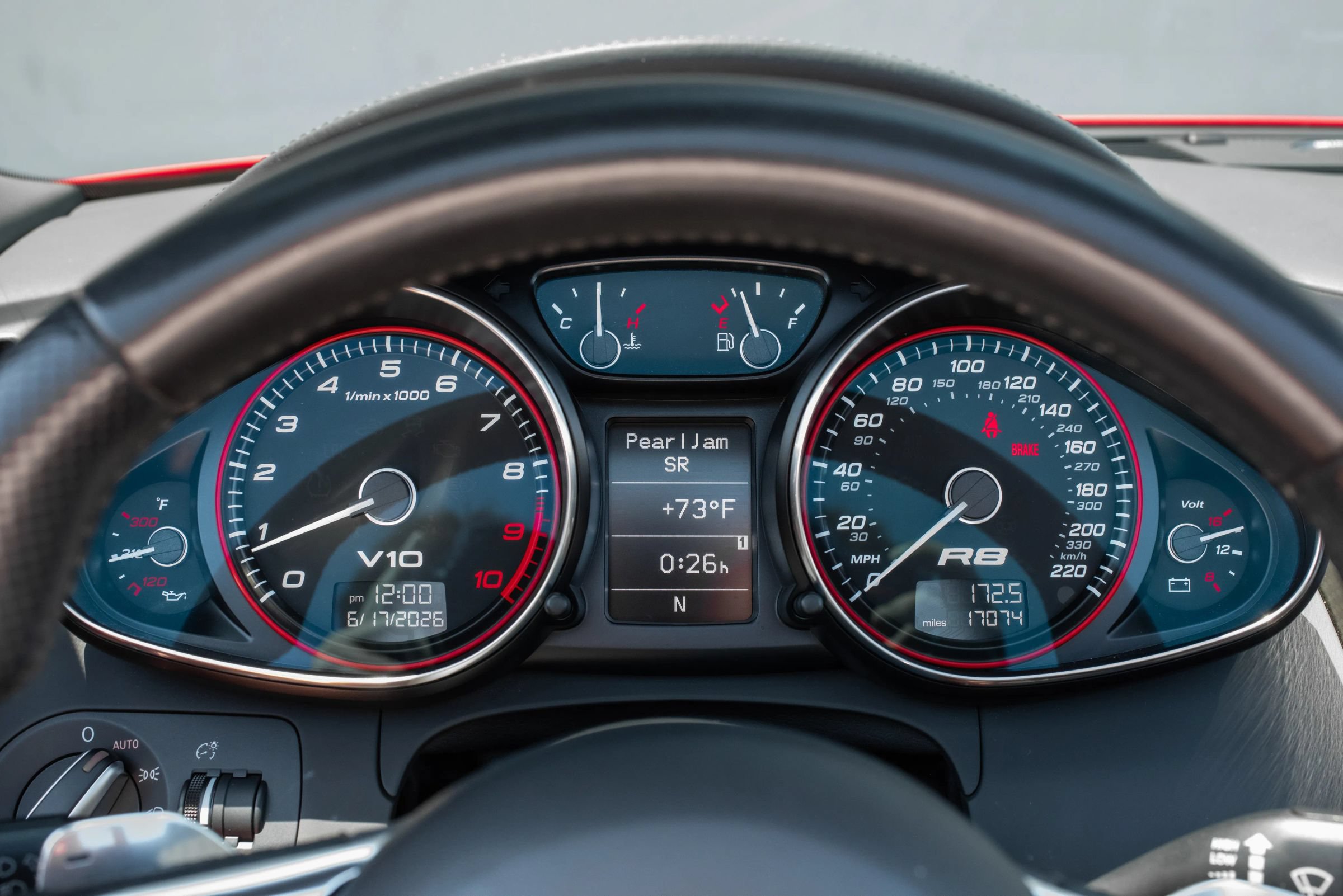 Used 2011 Audi R8 V10 AWD/4WD image 8
