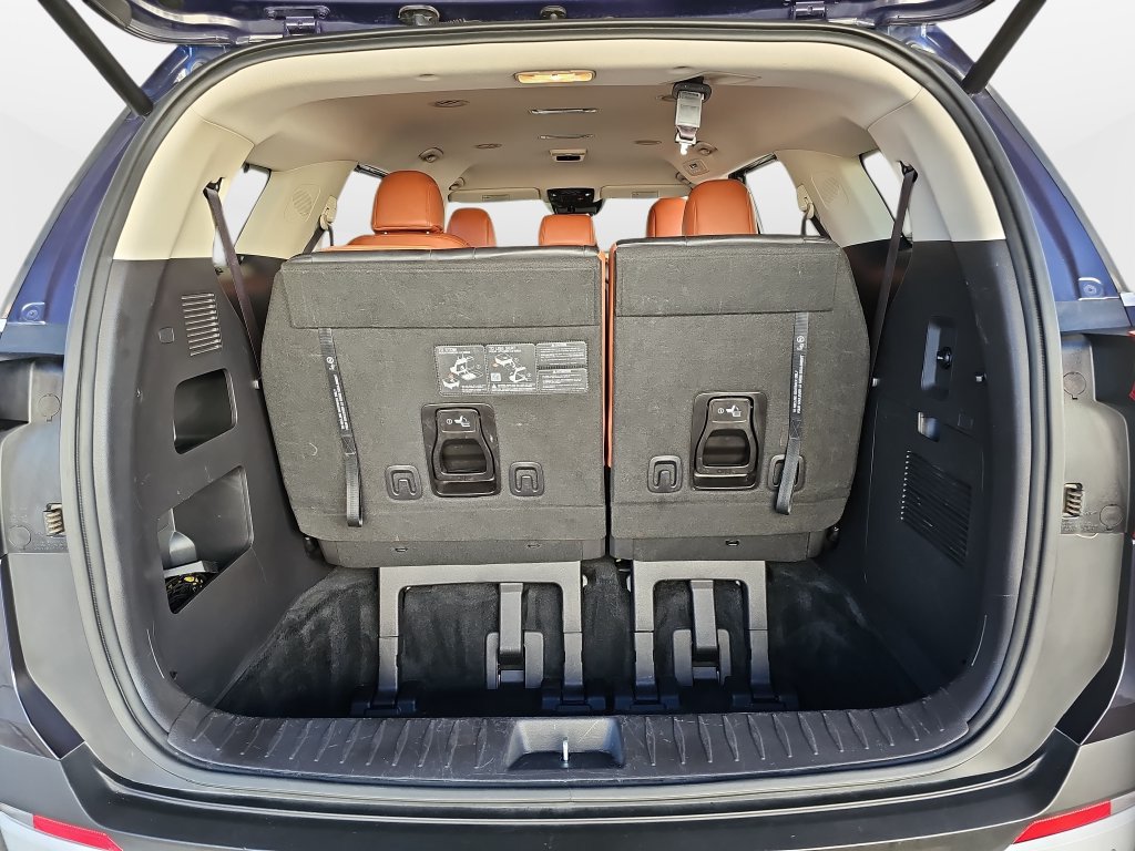 Used 2026 Kia Carnival EX FWD image 22