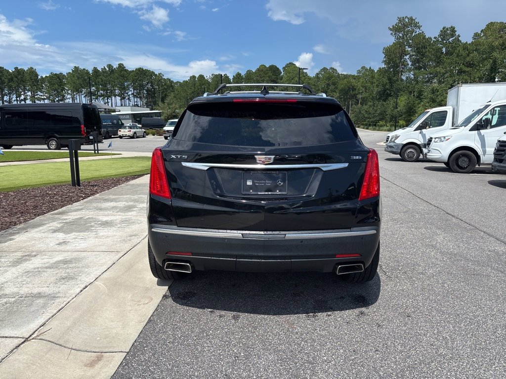 Used 2018 Cadillac XT5 Luxury w/ Driver Awareness Package image 5