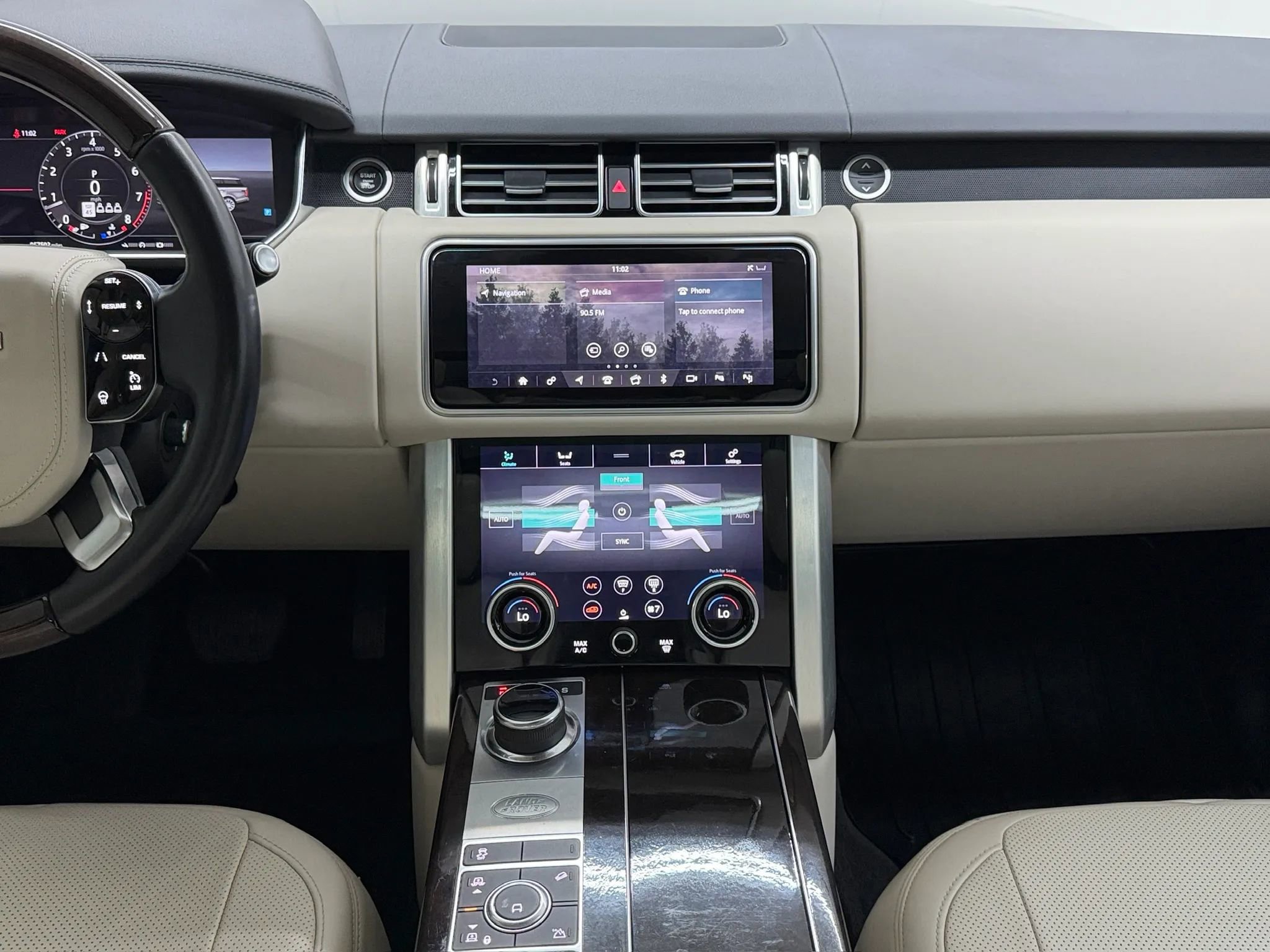 Used 2019 Land Rover Range Rover Long Wheelbase Supercharged AWD/4WD image 34
