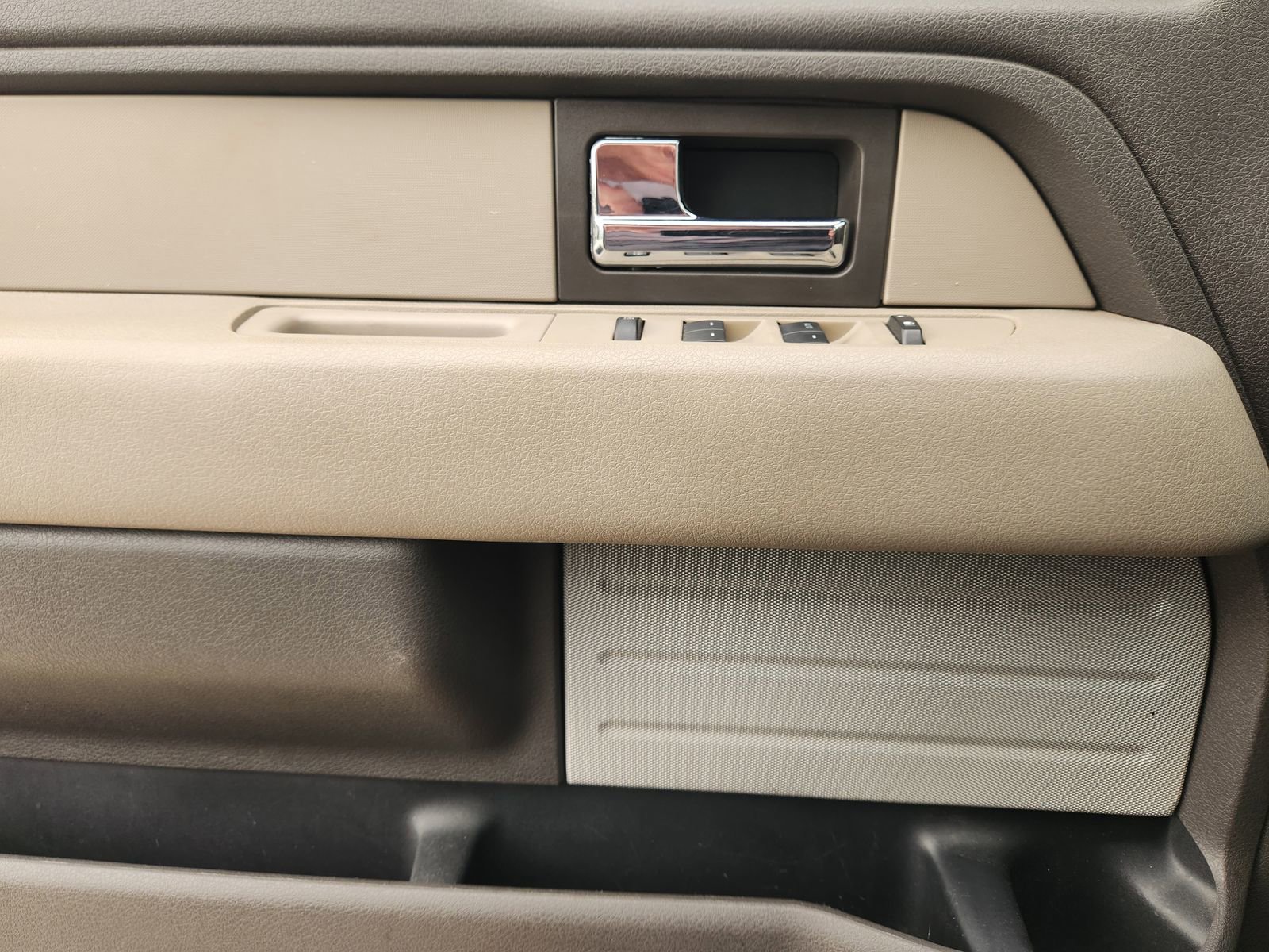 Used 2010 Ford F150 XLT AWD/4WD image 23