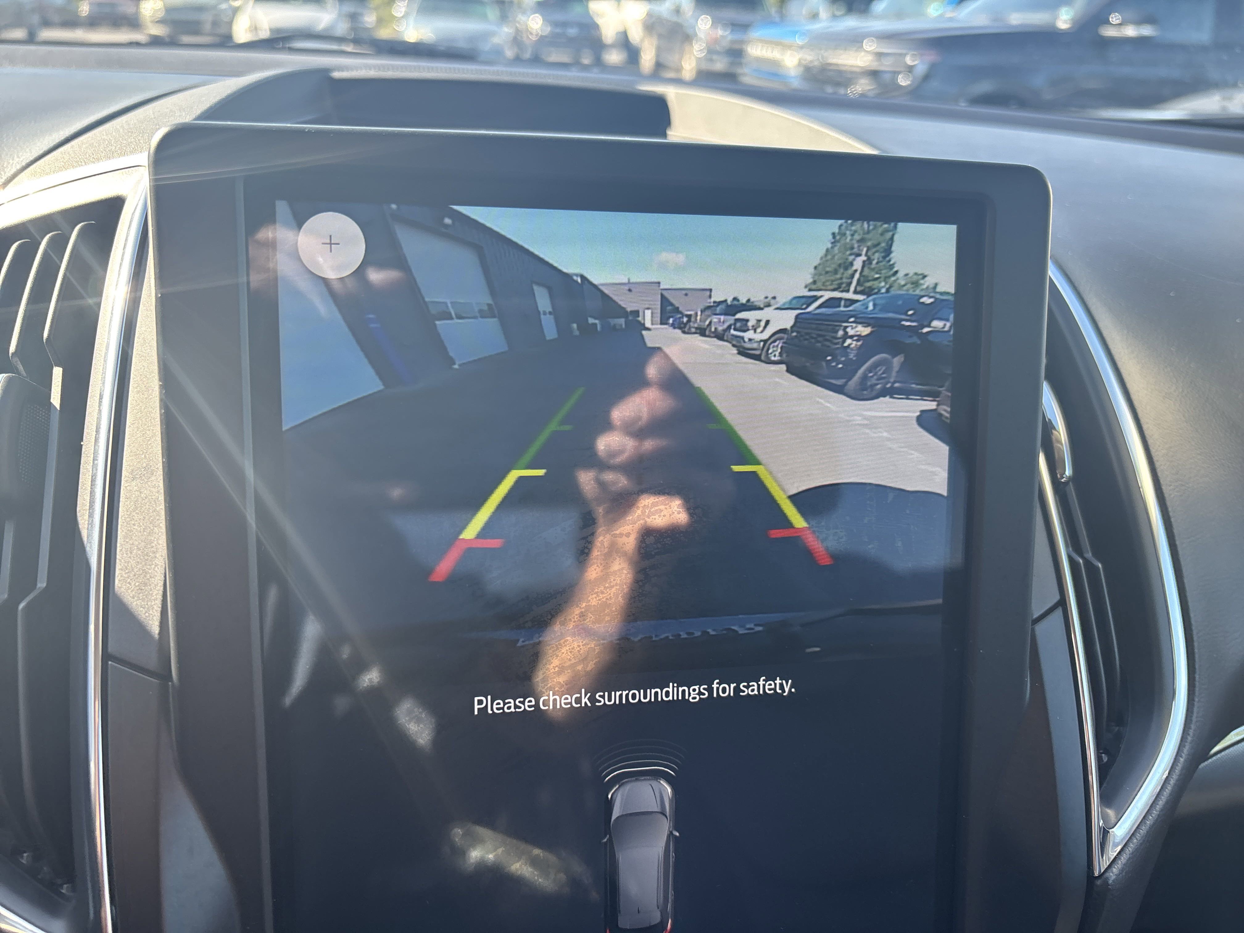 Used 2024 Ford Edge Titanium image 27